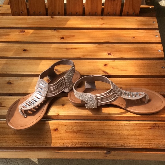 Shoes - Picture 4 of 4